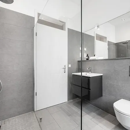 Stylish New Cube Loft By Berlin-wall-apartments *