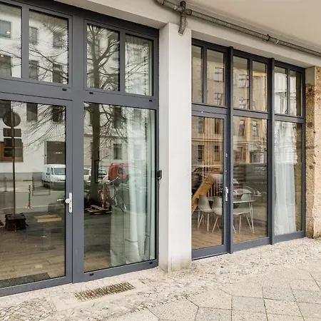 Stylish New Cube Loft By Berlin-wall-apartments *